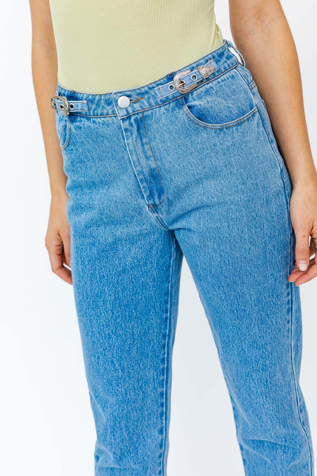 Britney Buckle Jean - Lovely Brielle