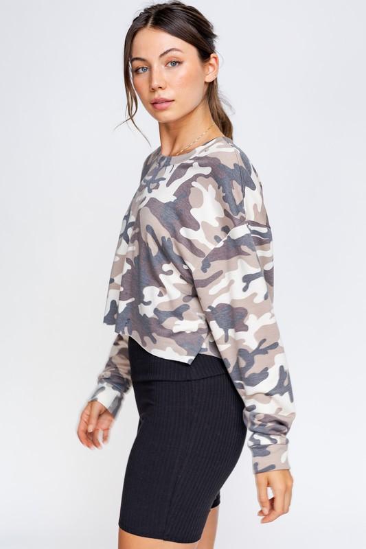 Camo Oversized Pullover - Lovely Brielle