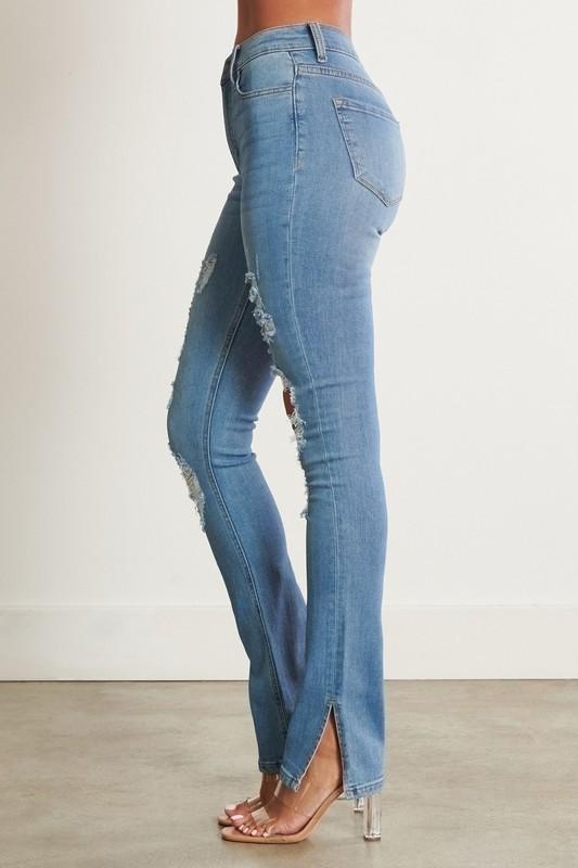 Distressed Bootcut - Lovely Brielle